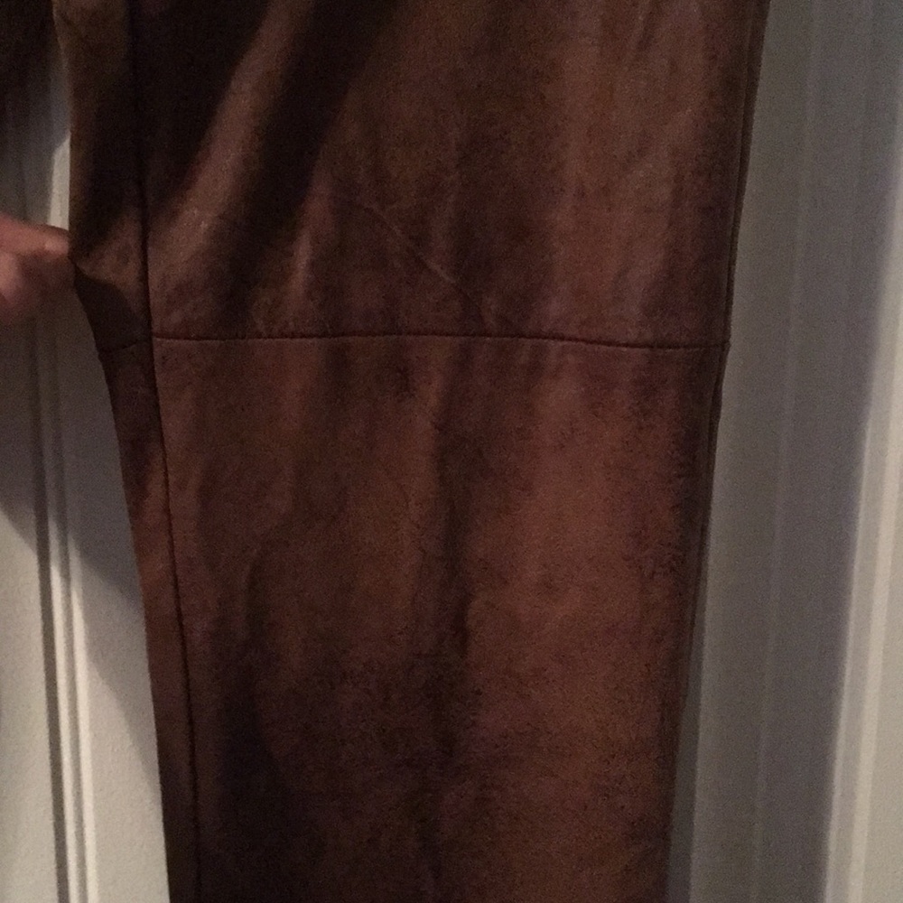 PANTS - Picture 2 of 7